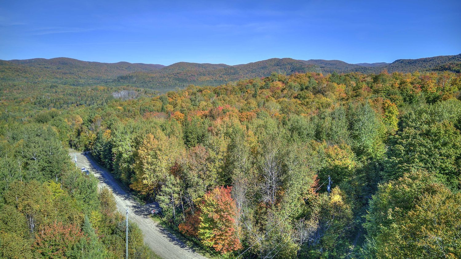 Panorama aérien d'automne